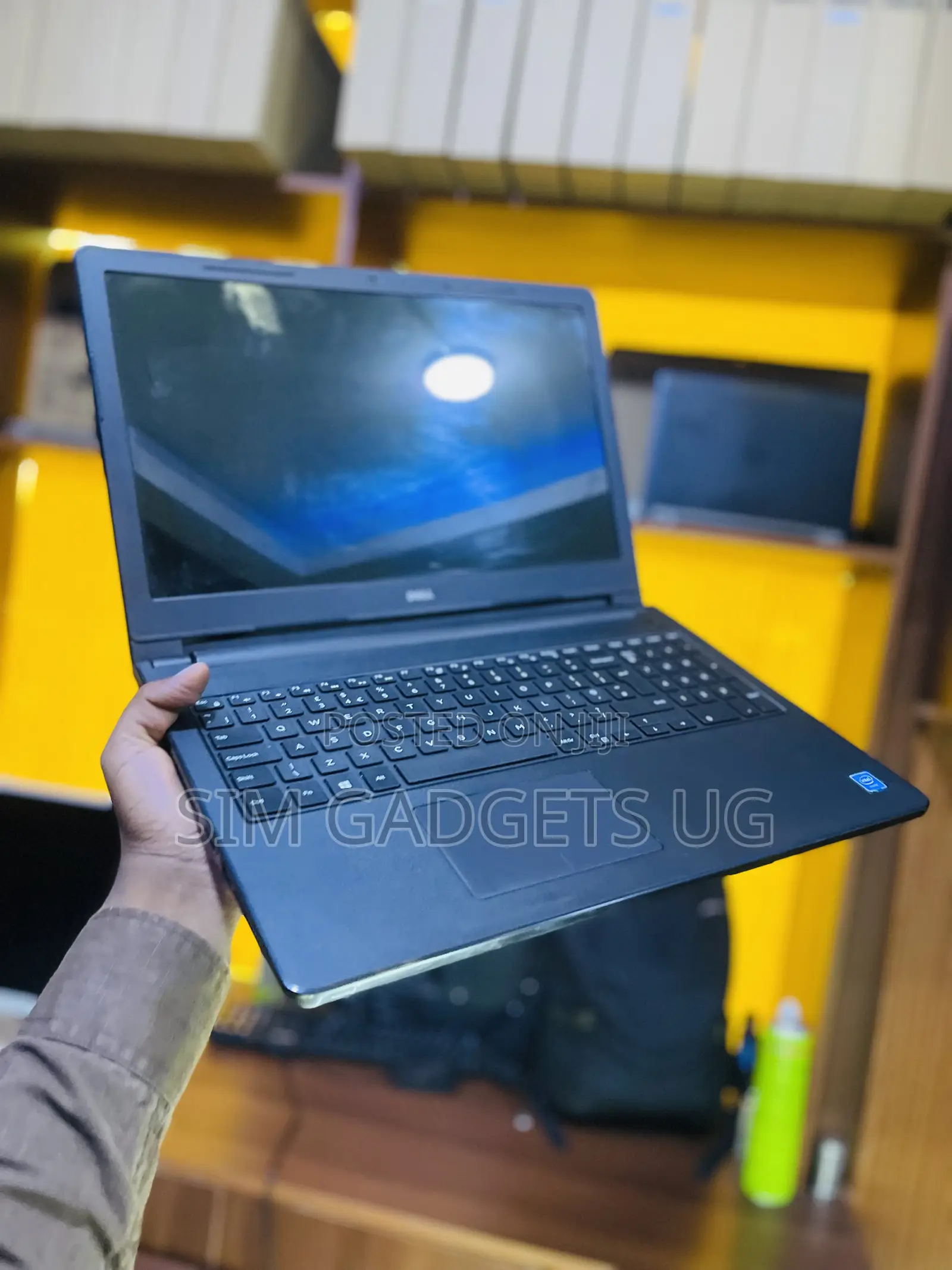 Laptop Dell Inspiron 15 8GB Intel Celeron HDD 500GB