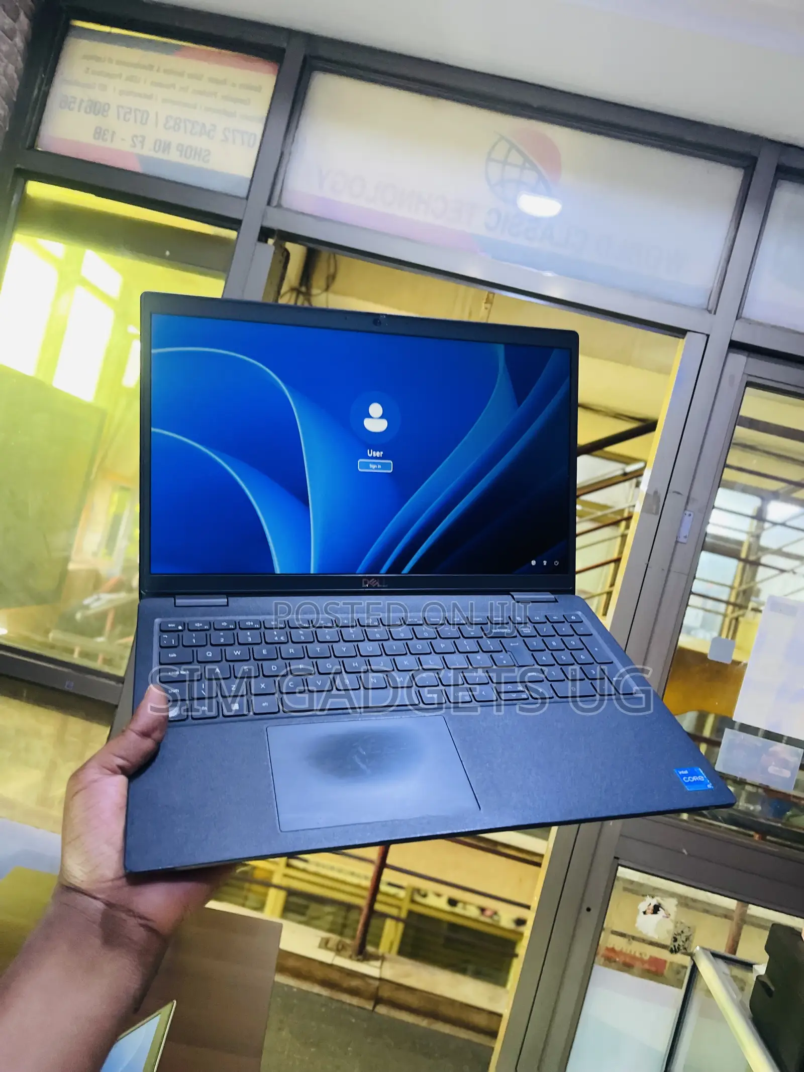 Laptop Dell Latitude 3520 8GB Intel Core i5 SSD 256GB