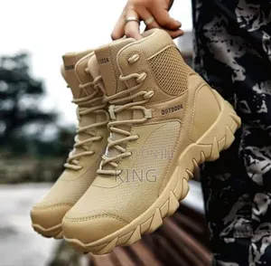 A533 Tactical Outdoor Desert Boots. Black, Brown