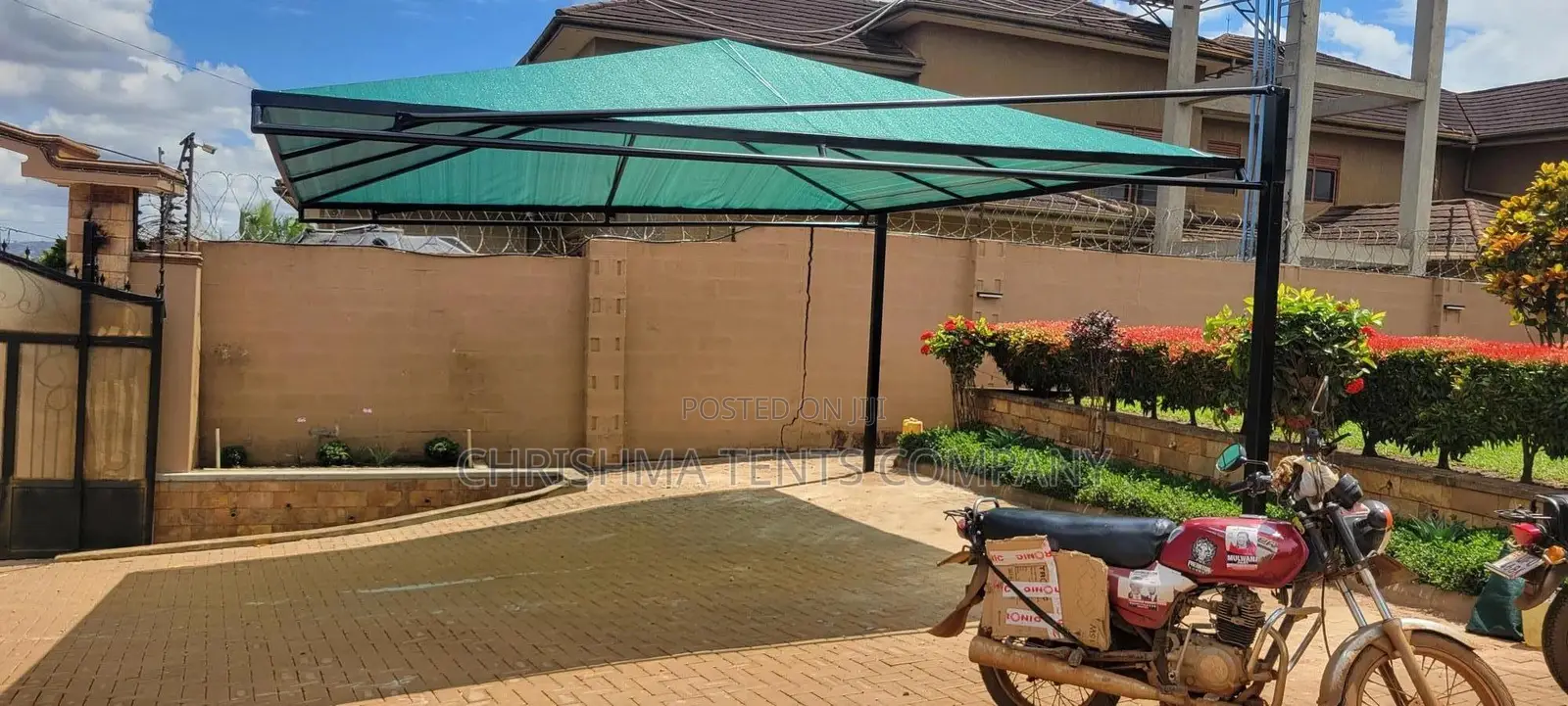 Heavy-Duty Carport in Waterproof Material