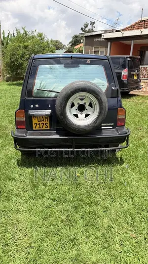 Suzuki Escudo 1994 Blue