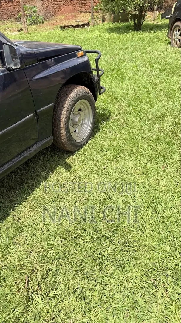 Suzuki Escudo 1994 Blue