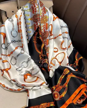 Designer Skafs
