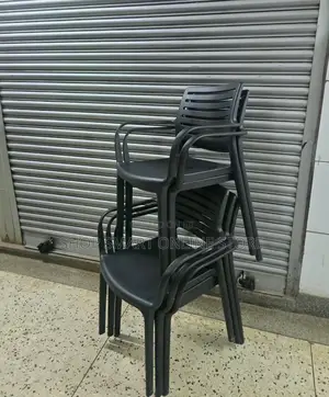 Accompanied Plastic Chair Plastic Chair