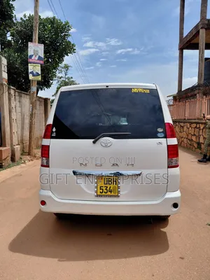 Toyota Noah 2006 White