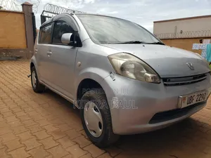 Toyota Passo 2005 Silver