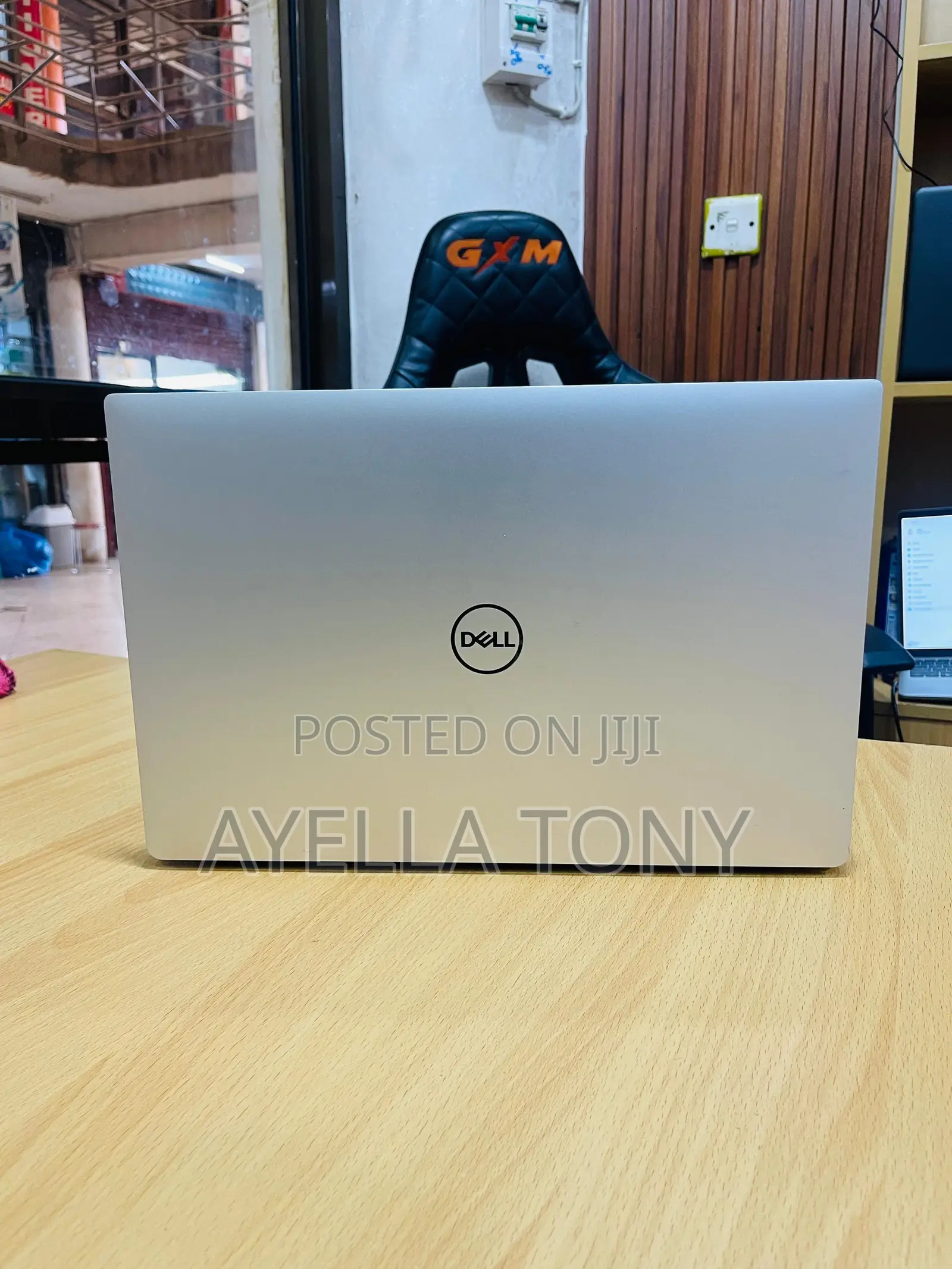 New Laptop Dell XPS 15 16GB Intel Core i7 SSD 512GB