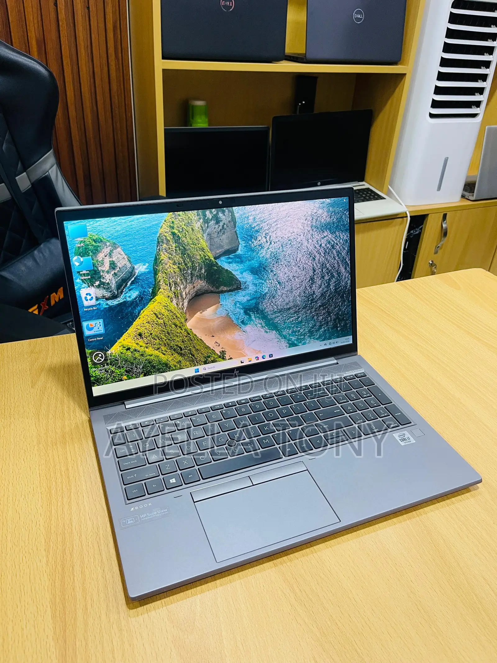 New Laptop HP ZBook Firefly 15 G7 16GB Intel Core i7 SSD 512GB