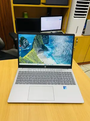New Laptop HP Pavilion 15 8GB Intel Core i7 SSD 512GB