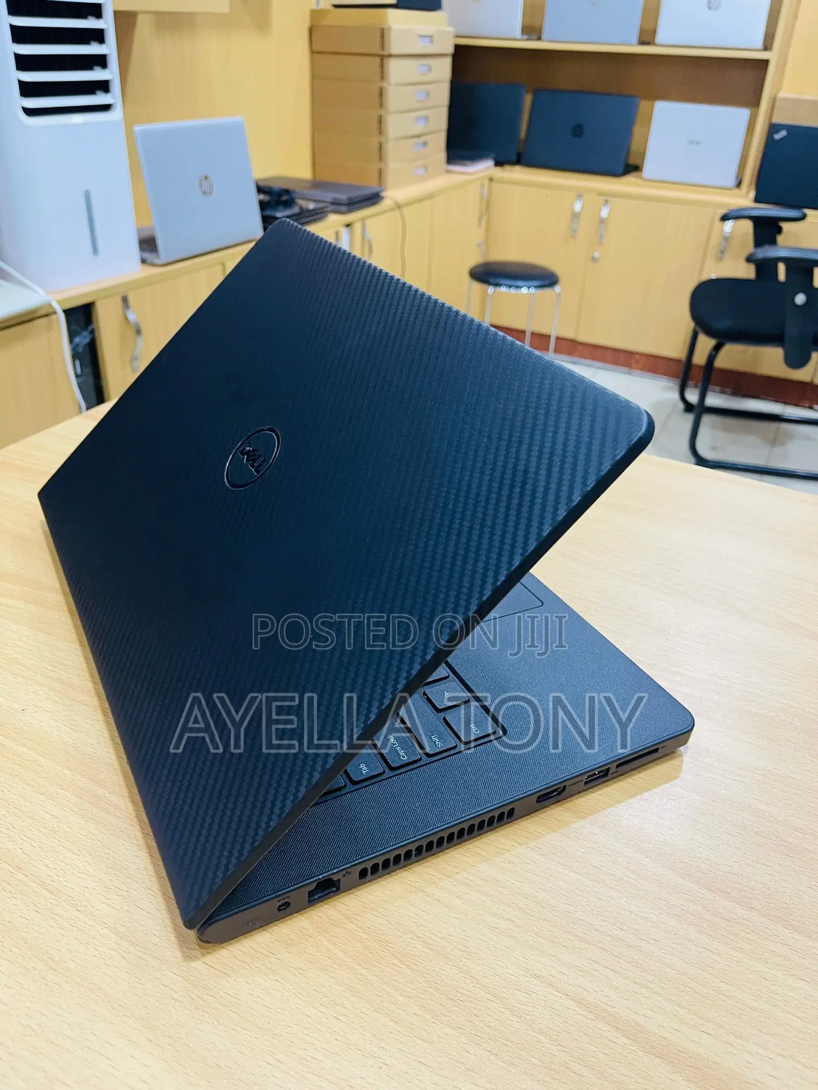 New Laptop Dell Inspiron 14 8GB Intel Core i7 SSD 256GB