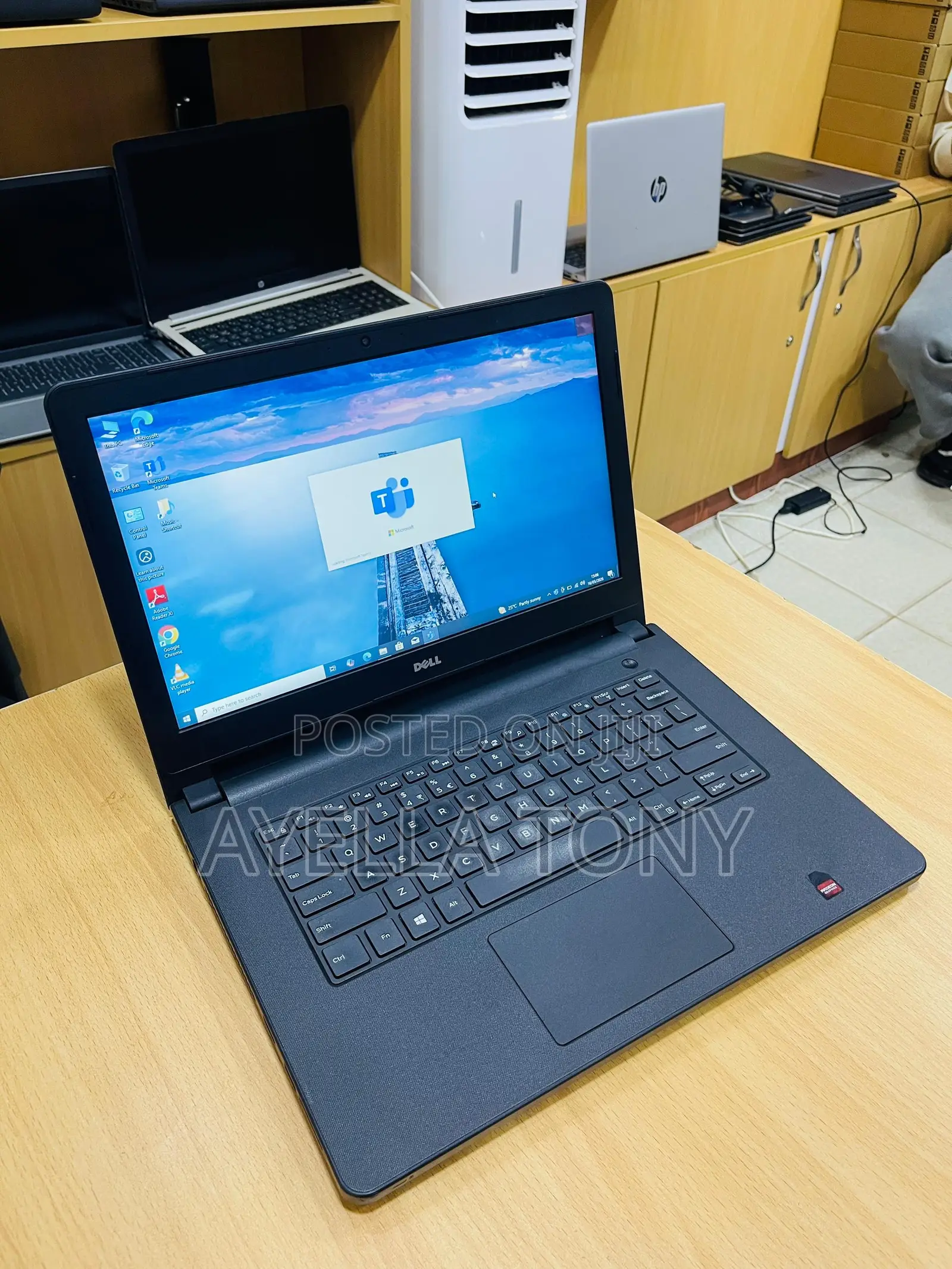 New Laptop Dell Inspiron 14 8GB Intel Core i7 SSD 256GB