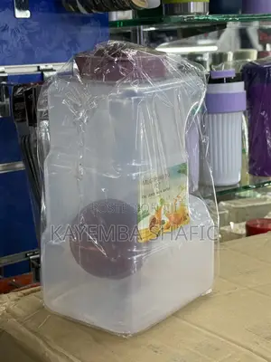 5l Fridge Bottle With 4 Plastic Glasses