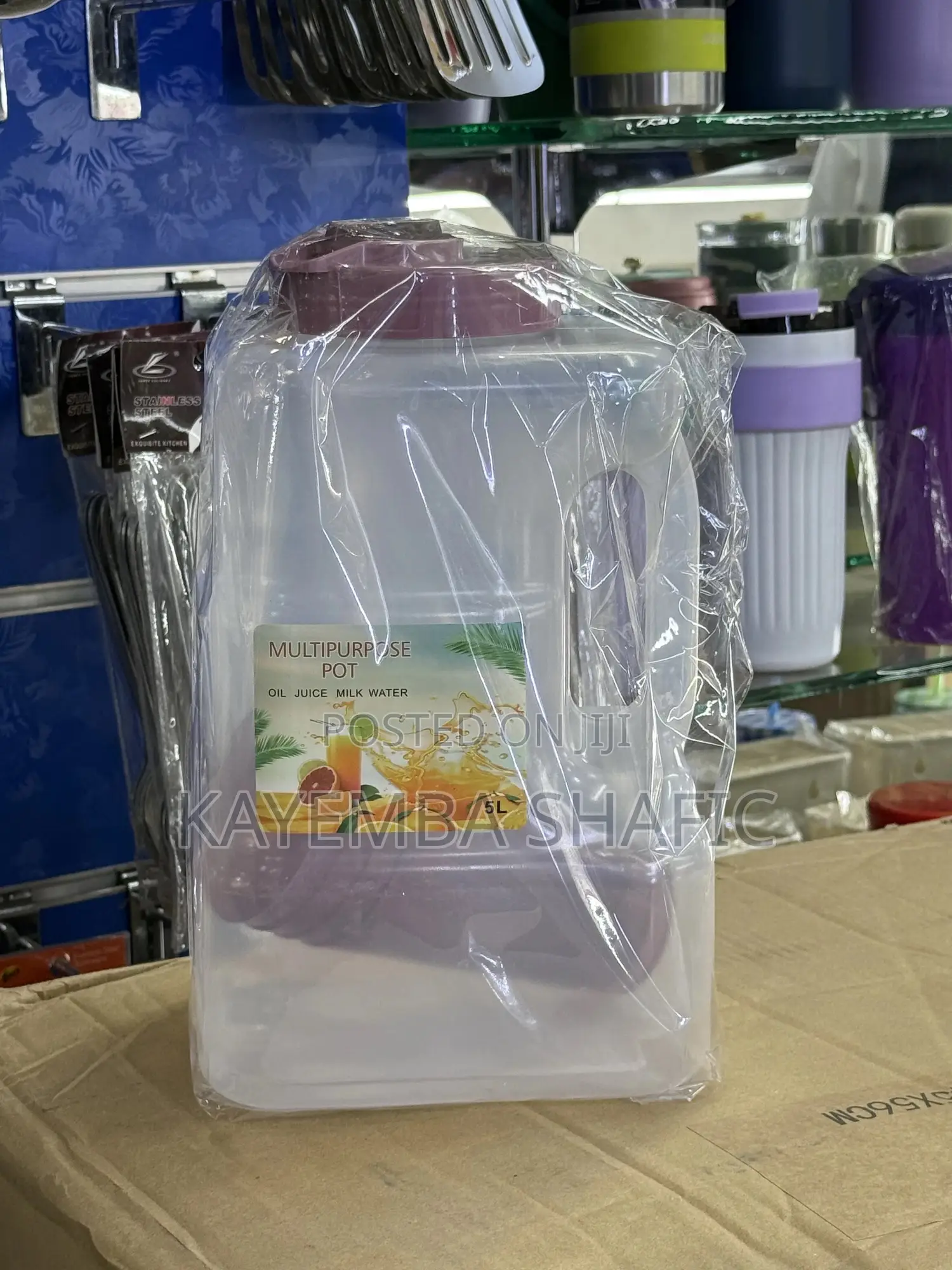 5l Fridge Bottle With 4 Plastic Glasses