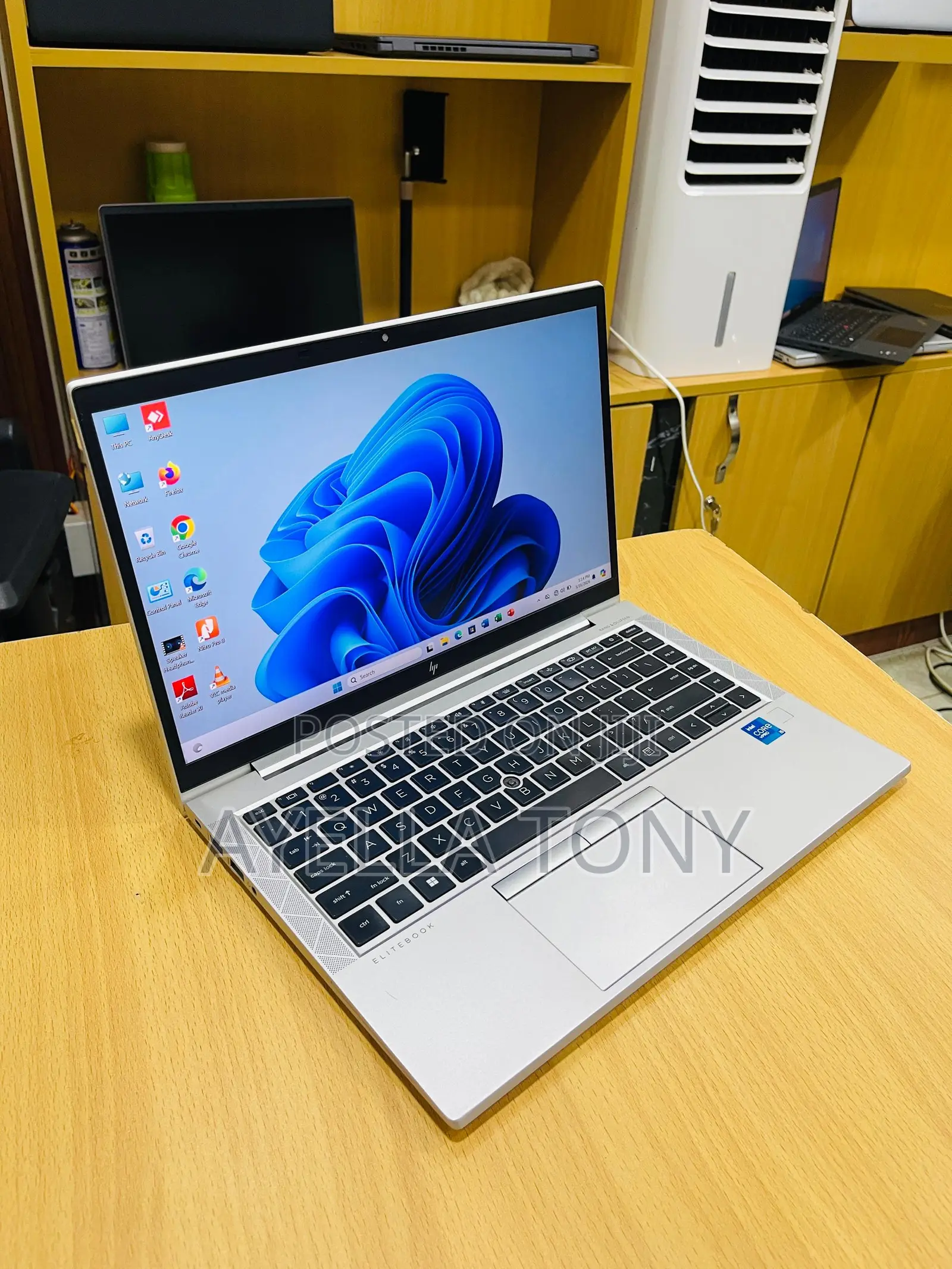 New Laptop HP EliteBook 840 G8 8GB Intel Core i5 SSD 256GB