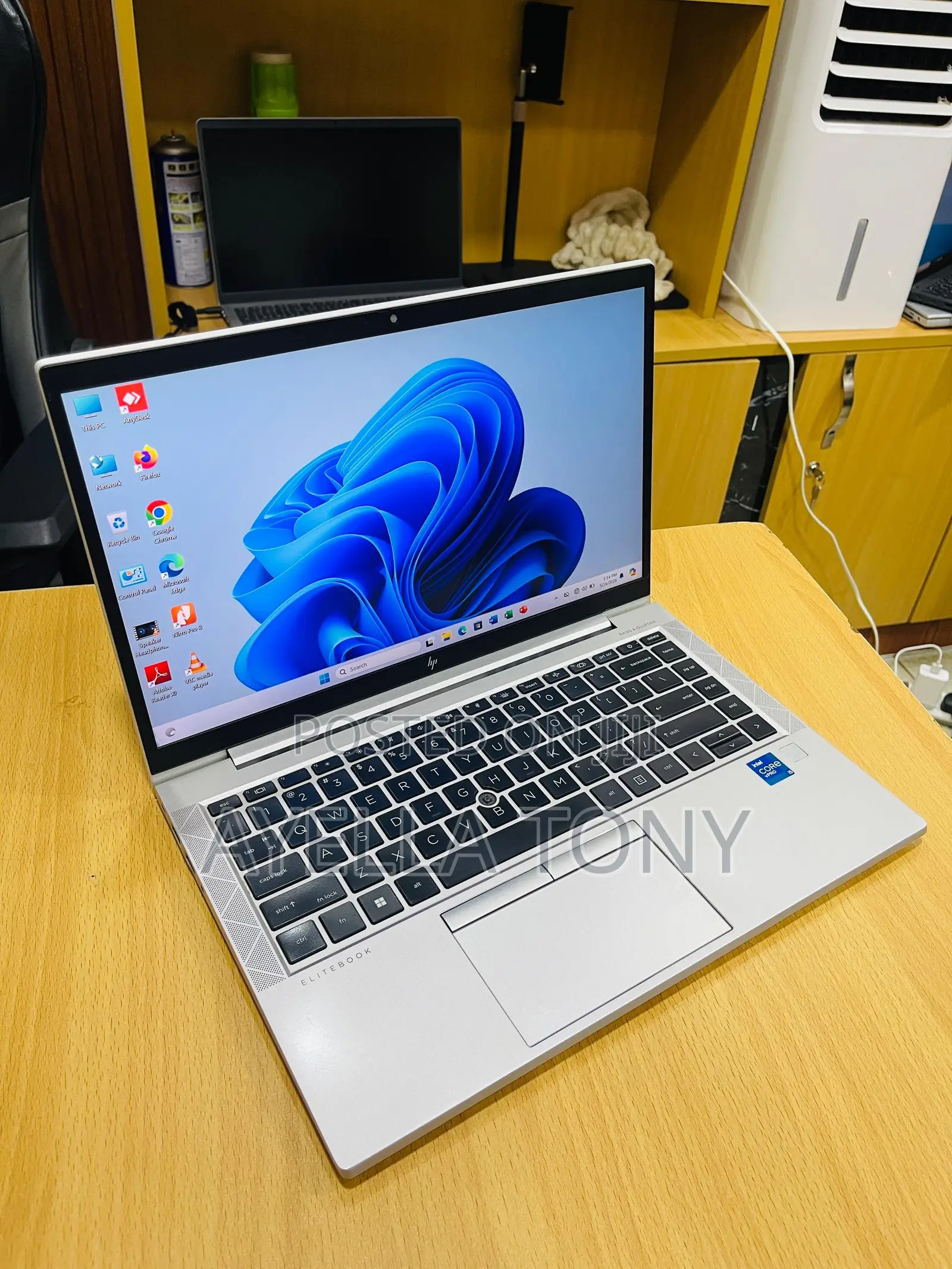 New Laptop HP EliteBook 840 G8 8GB Intel Core i5 SSD 256GB