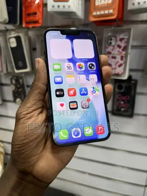 New Apple iPhone 13 128 GB Black