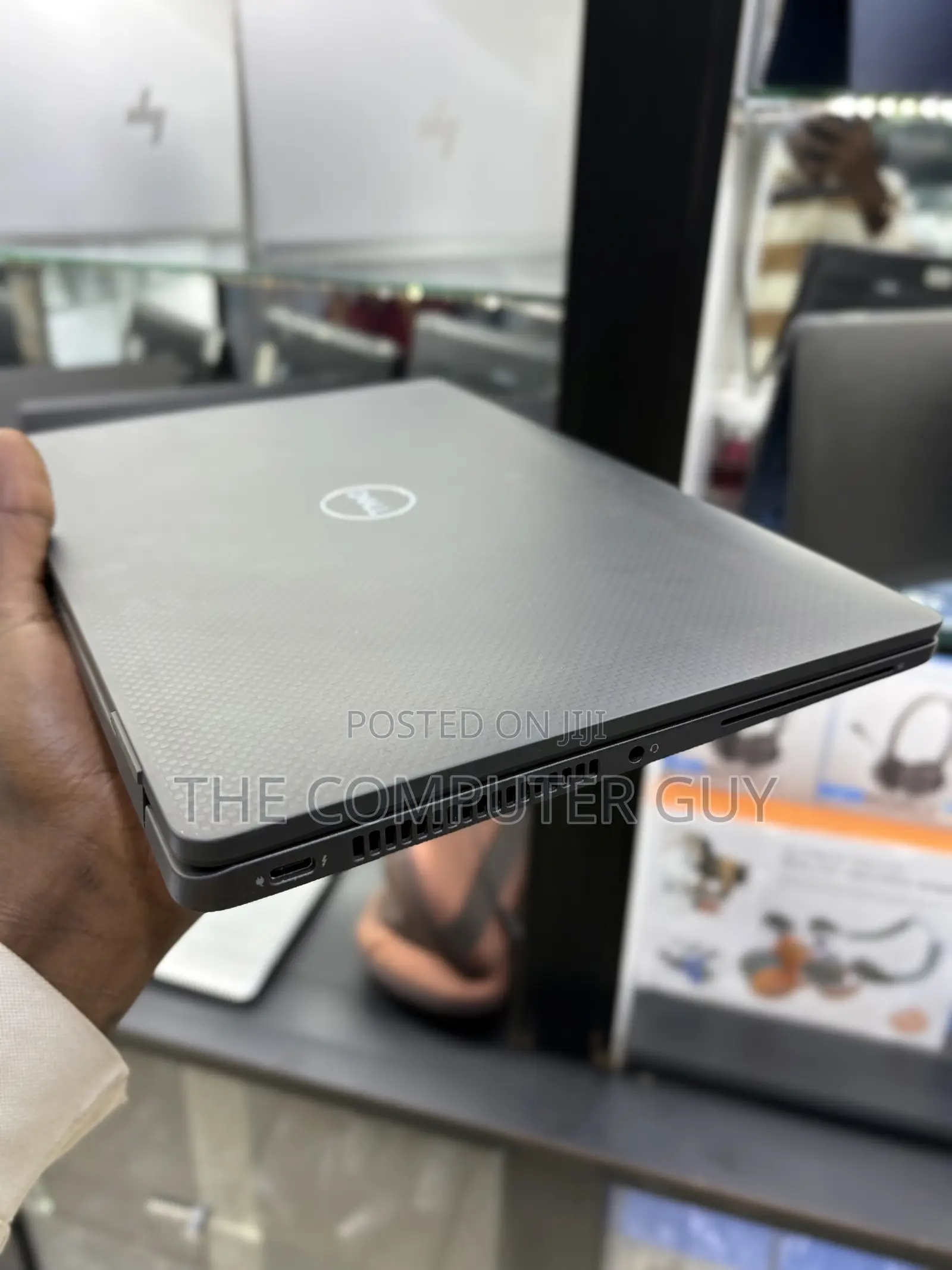 New Laptop Dell Latitude 7320 16GB Intel Core i7 SSD 256GB