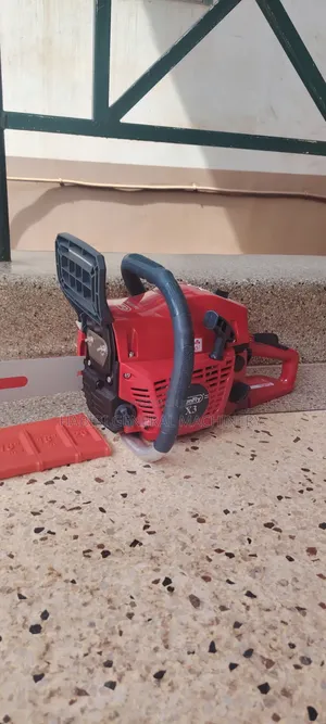 Quality Gasoline/Petrol 2 Stroke Chainsaws