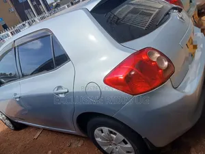 Toyota Auris 2009 Blue