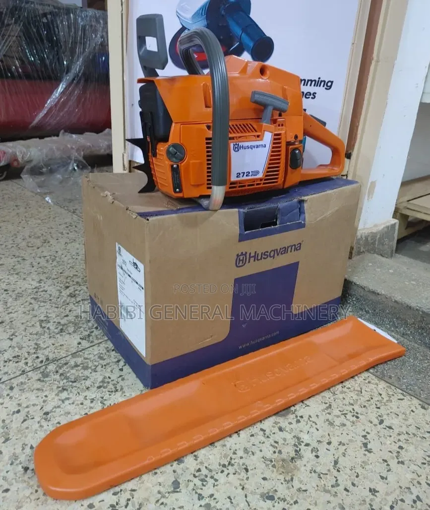 Husqvarna 2 Stroke/Gasoline Powered/Petrol Engine Chainsaw