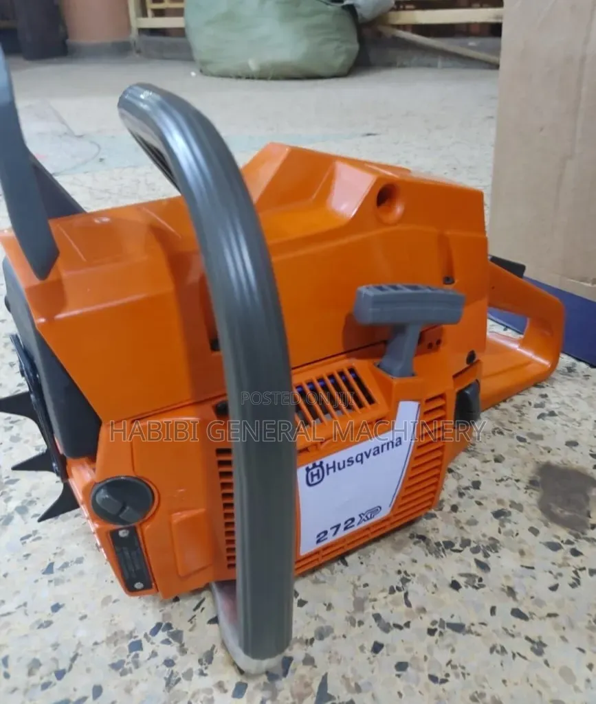 Husqvarna 2 Stroke/Gasoline Powered/Petrol Engine Chainsaw