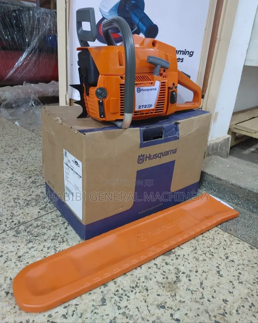 Husqvarna 2 Stroke/Gasoline Powered/Petrol Engine Chainsaw