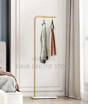 Minimalist Freestanding Garment Rack With Marble-Style Base
