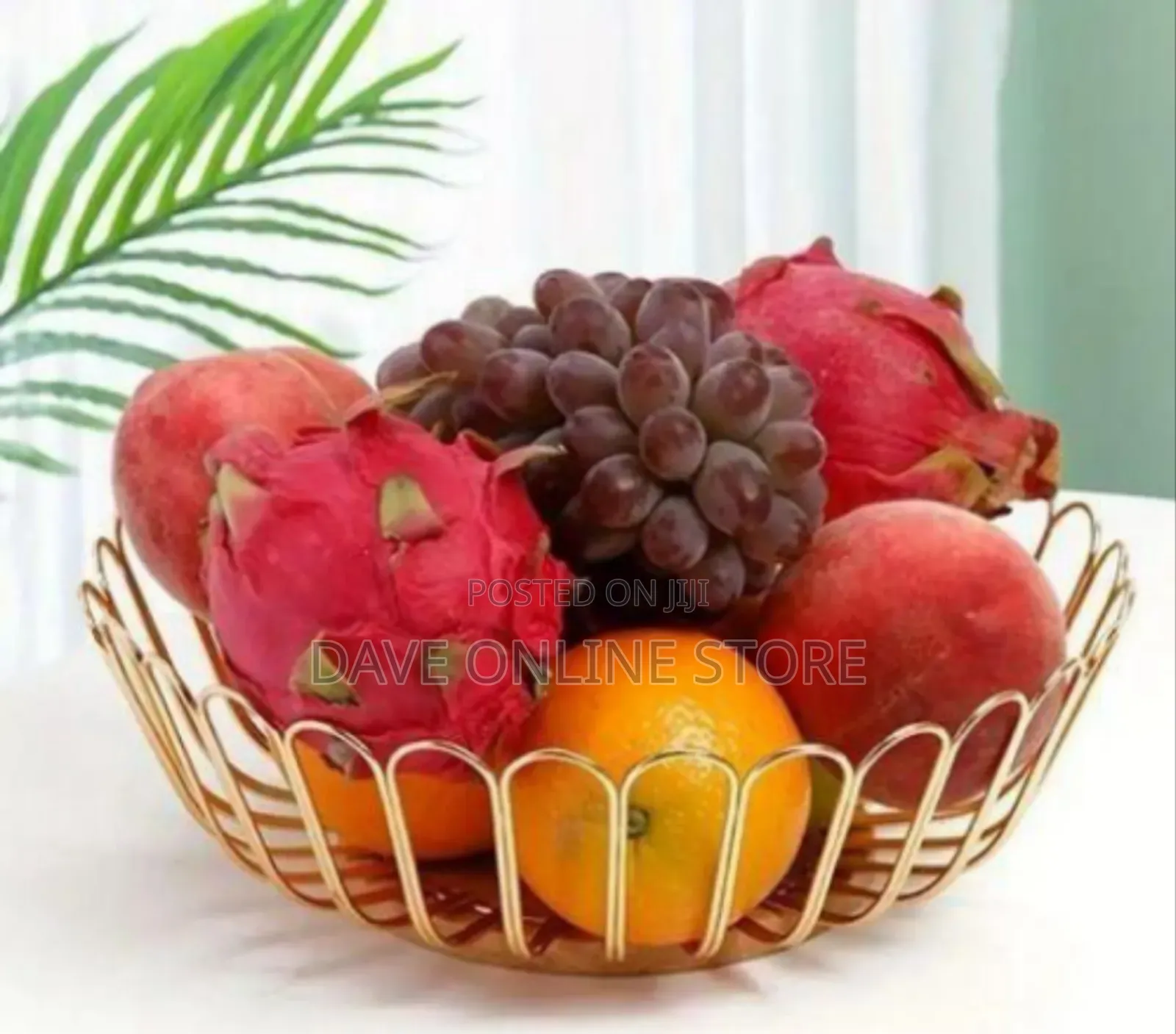 Modern Gold Wire Decorative Fruit Bowl / Serving Basket