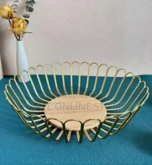 Modern Gold Wire Decorative Fruit Bowl / Serving Basket