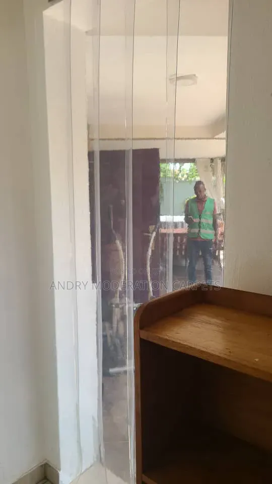 Lab's PVC Transparent Curtains