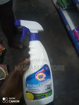 Bottle of Kitchen Cleaner, Lemon-Scented Liquid Spray to Tough Grease