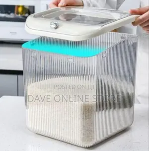 Elegant Fluted Airtight Food Storage Container With Transparent