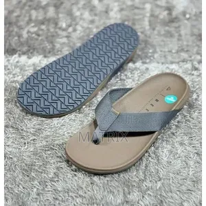 Reef Casual Flip-Flop Sandals