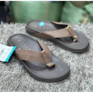 Reef Casual Flip-Flop Sandals