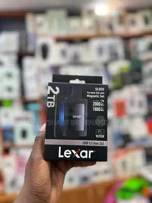 Lexar Sl500 2tb Portable SSD With a Magnetic Set