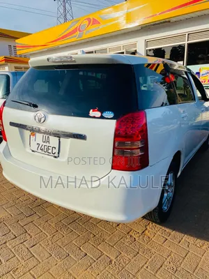 Toyota Wish 2004 White