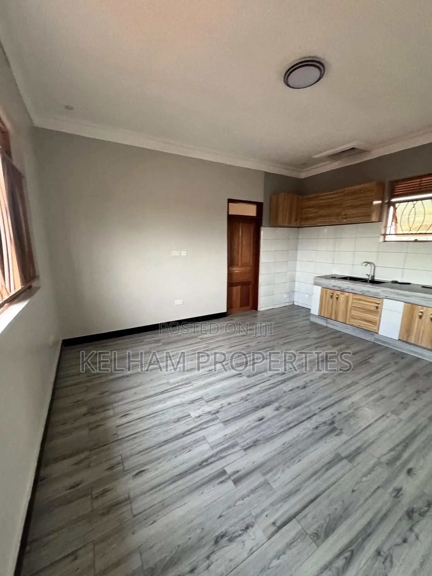 Postconstruction Cleaning Service