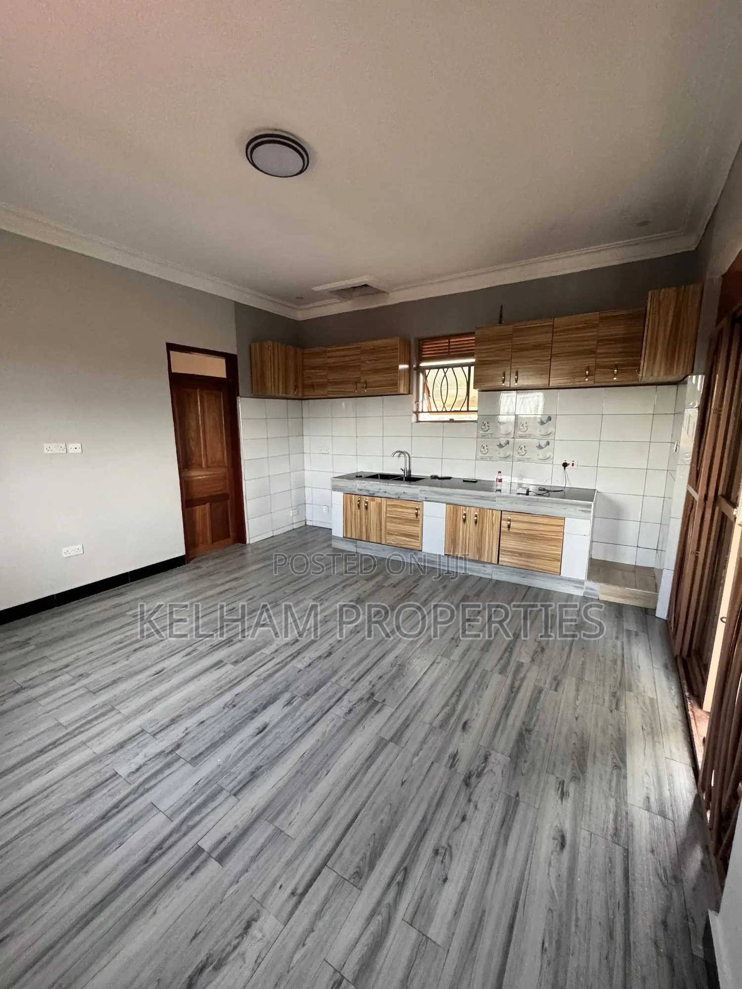 Postconstruction Cleaning Service