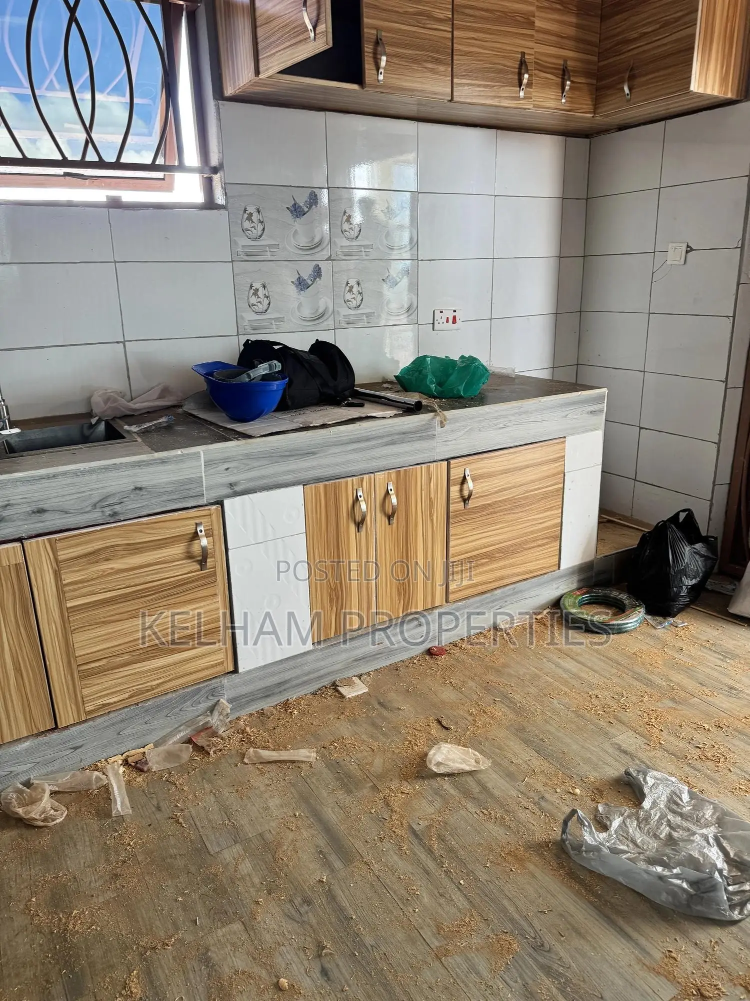 Postconstruction Cleaning Service