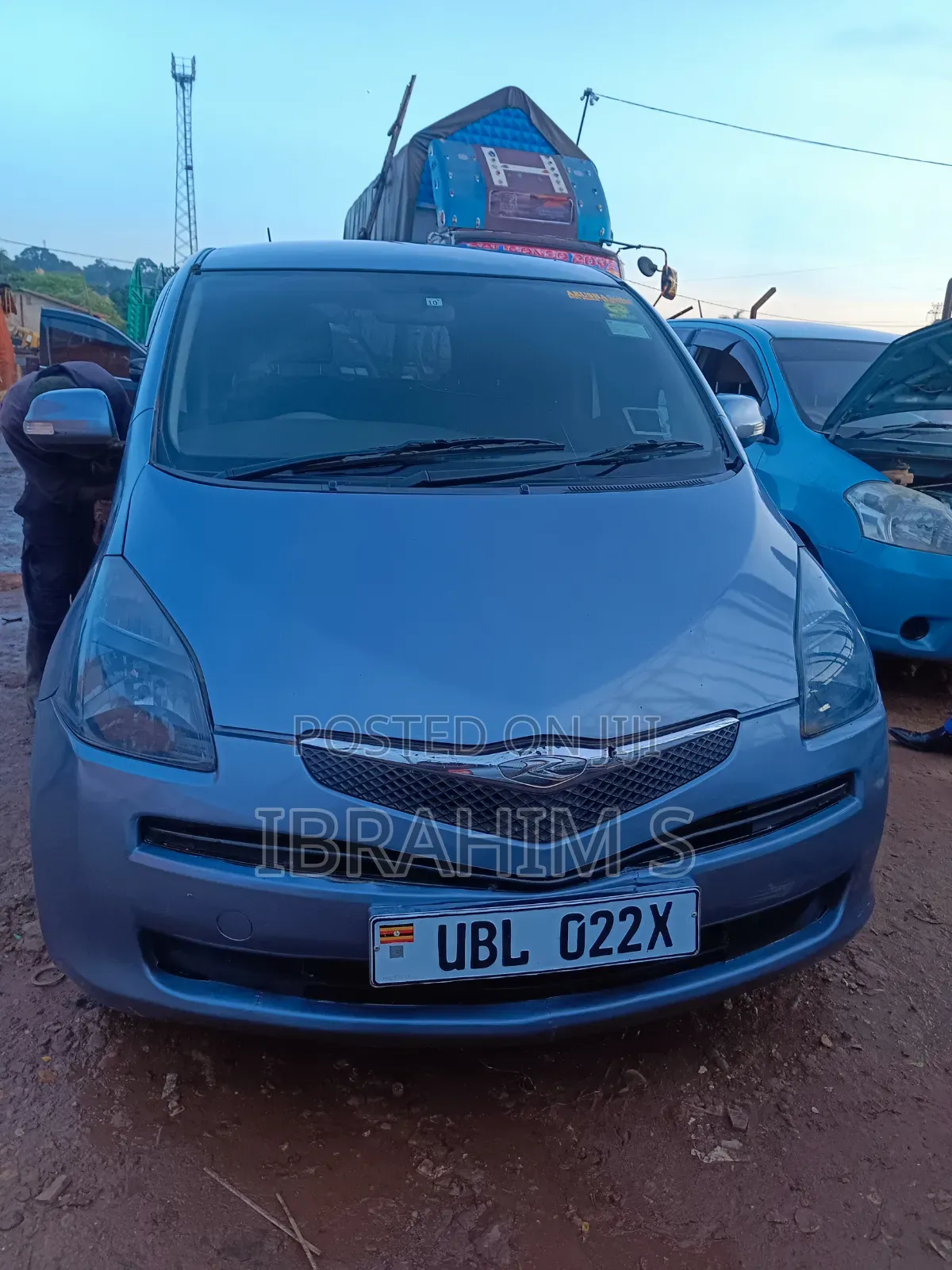 Toyota Ractis 2012 Gray