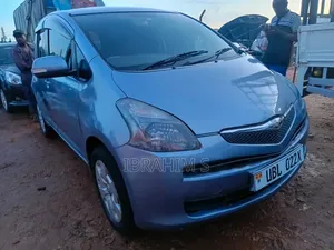 Toyota Ractis 2012 Gray