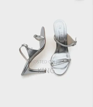 Capone Gerda Toe Heels.