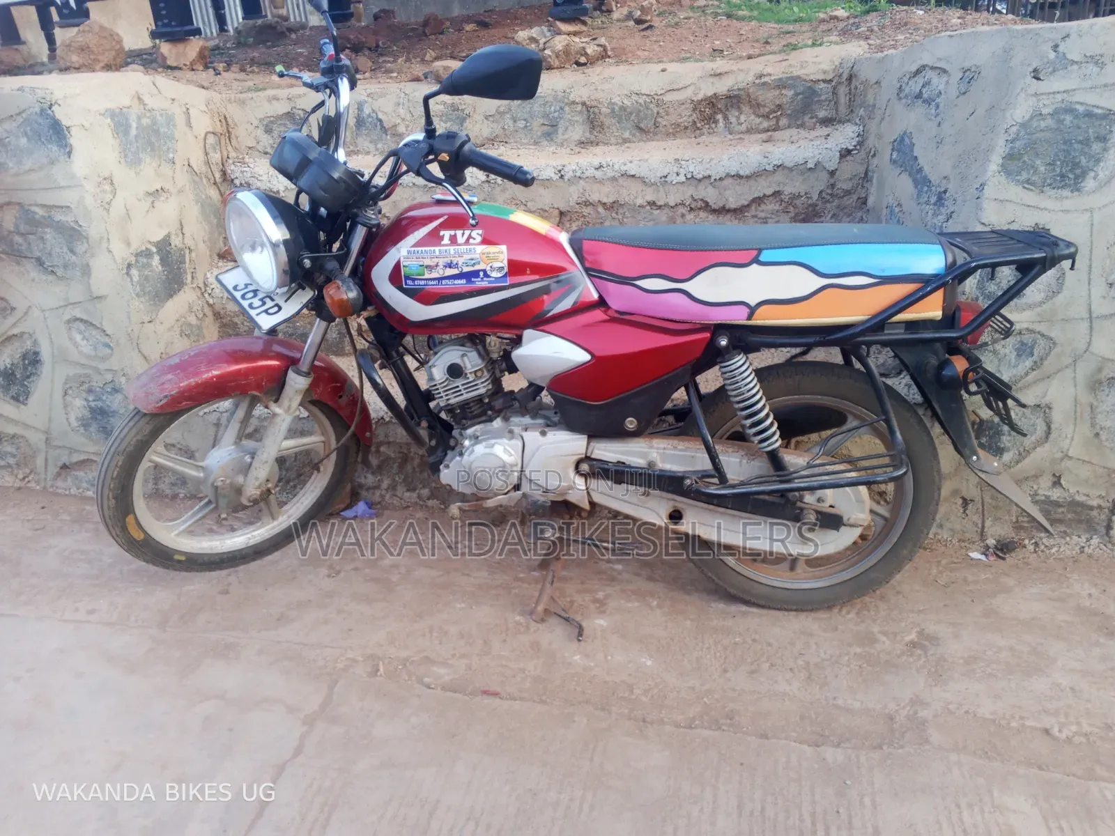 TVS HLX 125 2023 Red
