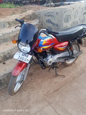 Bajaj Boxer 125 2025 Red