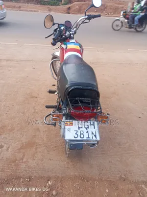 Bajaj Boxer 100 2024 Red