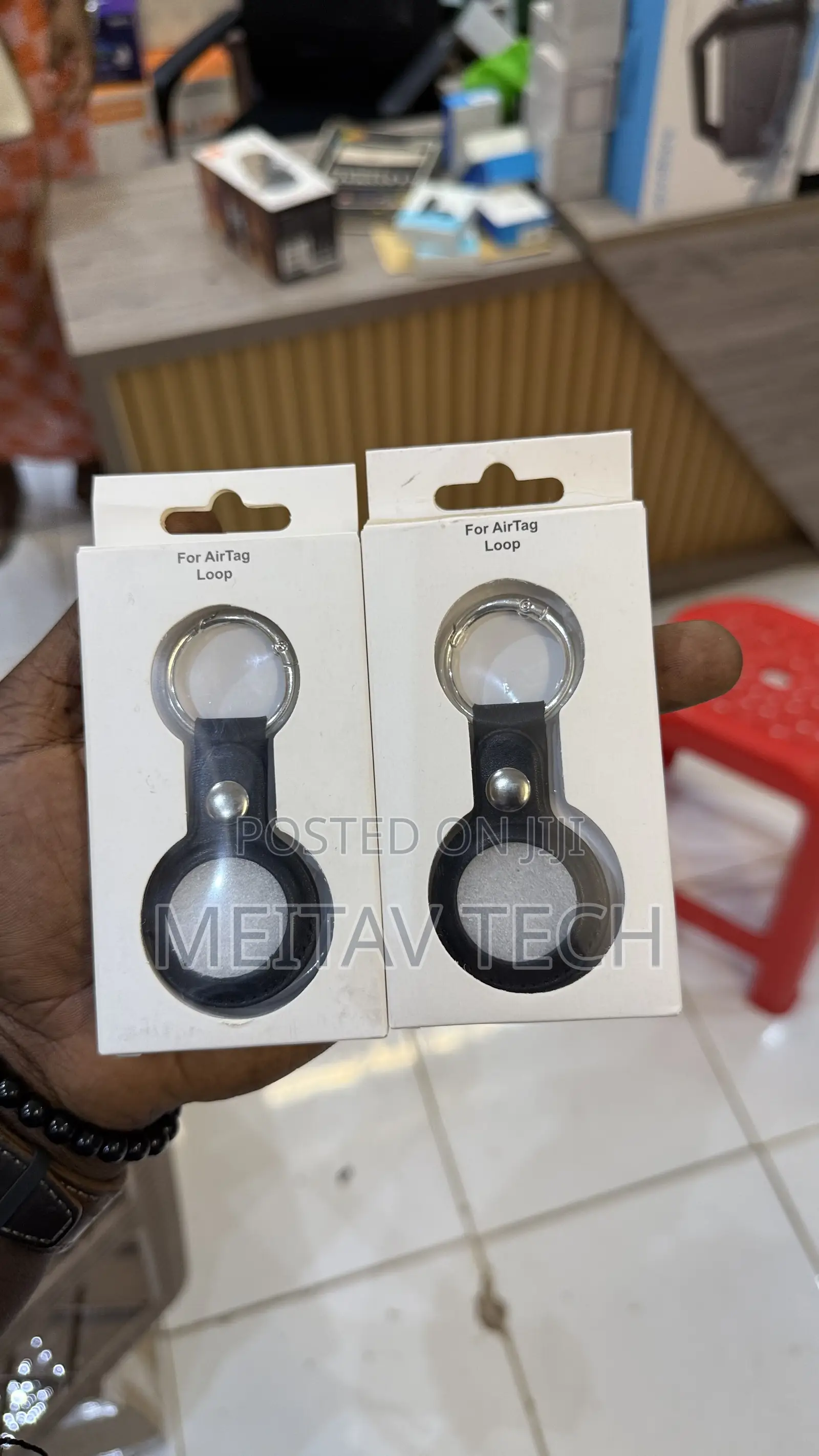 Airtag Loop Leather Keychain Cases
