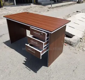 Simple Office Table 140cm