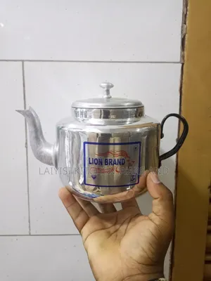 Elegant Small Aluminum Tea Kettle – Lightweight Serving Pot Cooking
