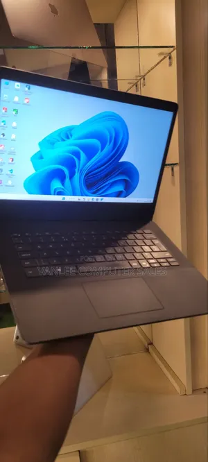 Laptop Dell Vostro 3400 8GB Intel Core i3 SSD 256GB
