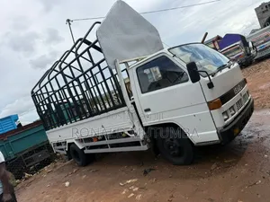 Isuzu Elf Long 2009 White